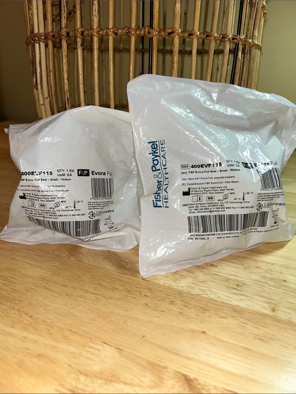(2) New Sealed Fisher & Paykel Evora Full Seal Small / Medium 400EVF115